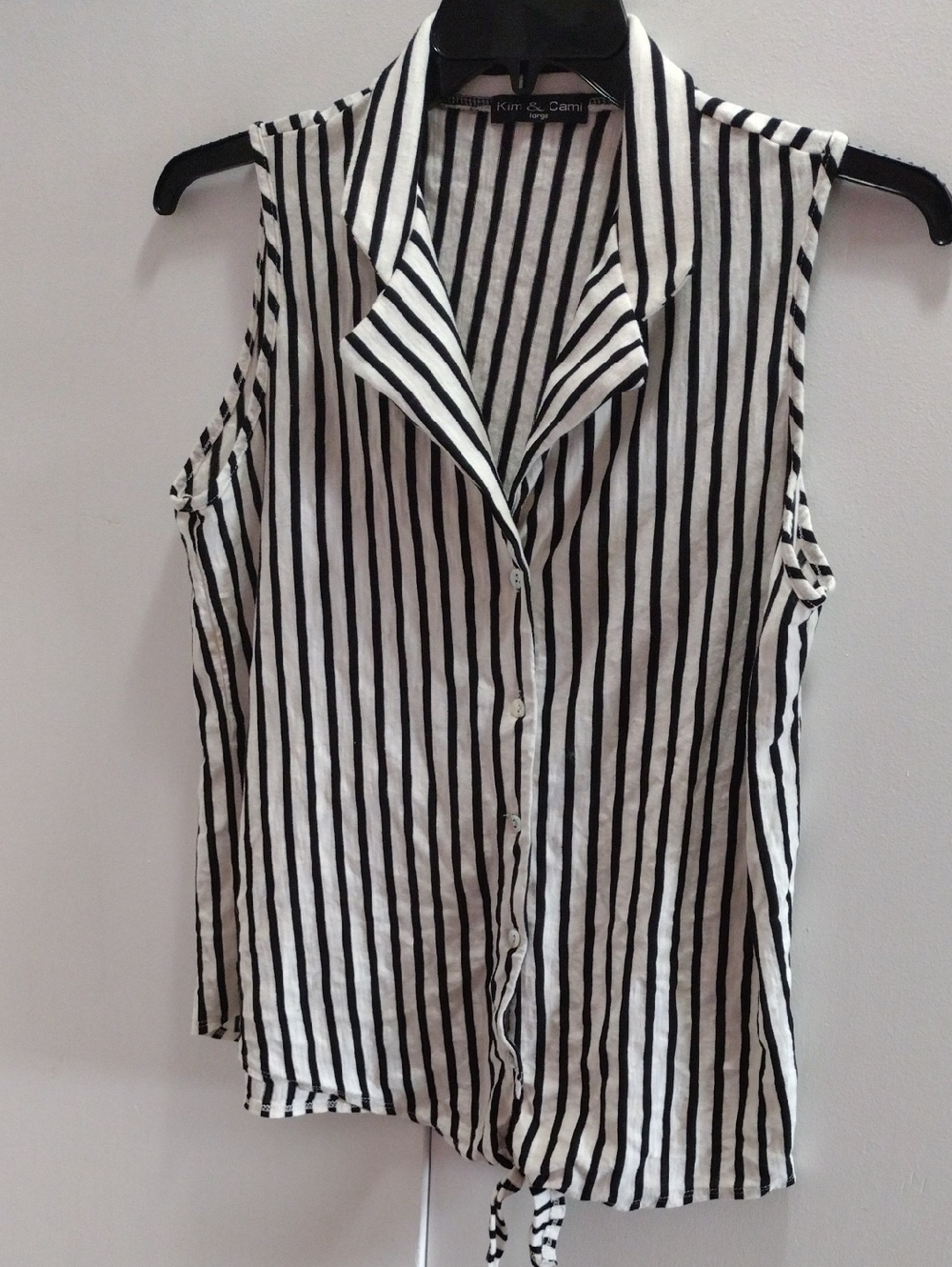 Kim & Cami Black & White Vertical Stripe Sleeveless Tie-Hem Indie Sleeze Blouse